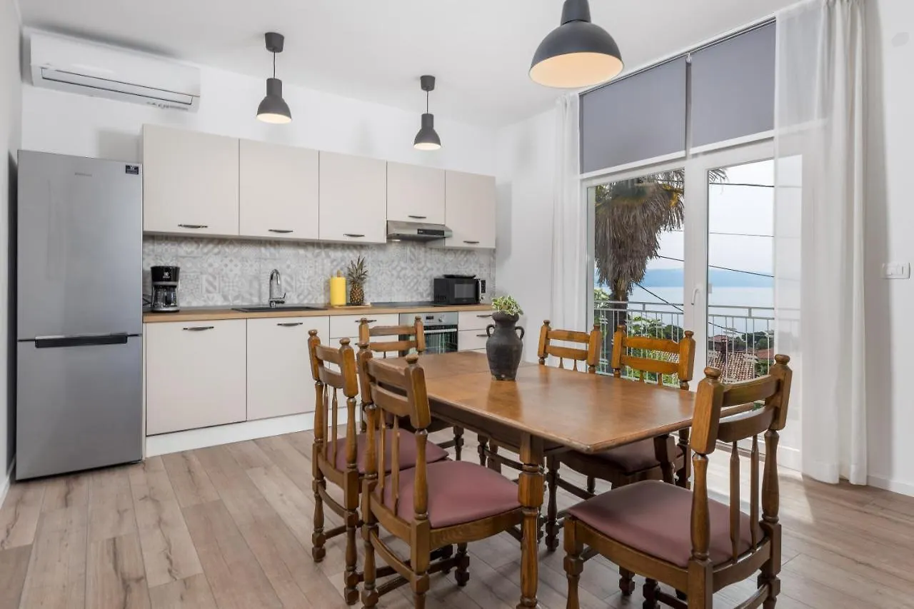 Apartment Div Lovran
