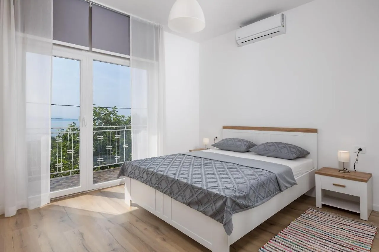 Apartment Div Lovran