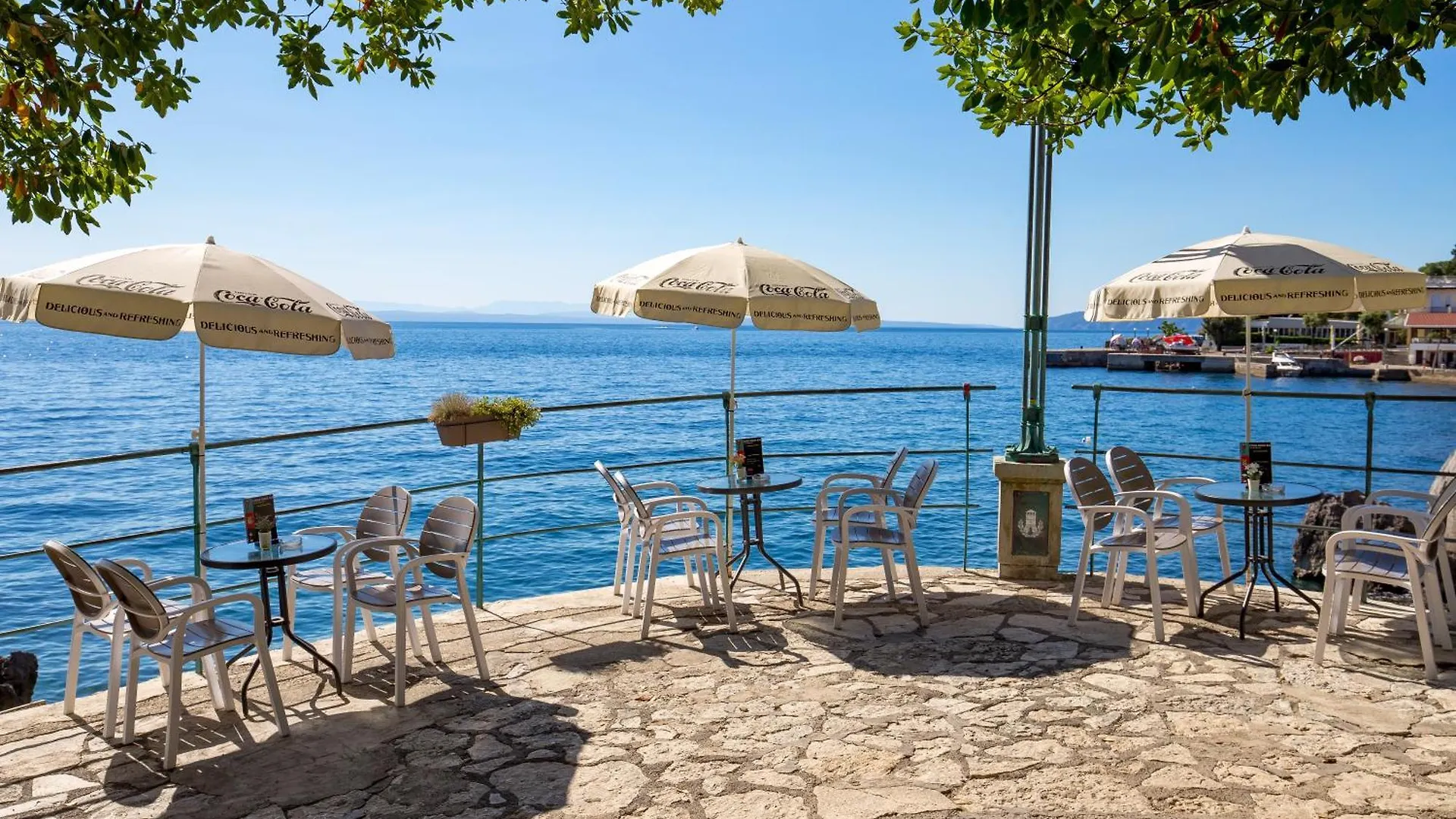 Apartment Div Lovran 0*,  Croatia