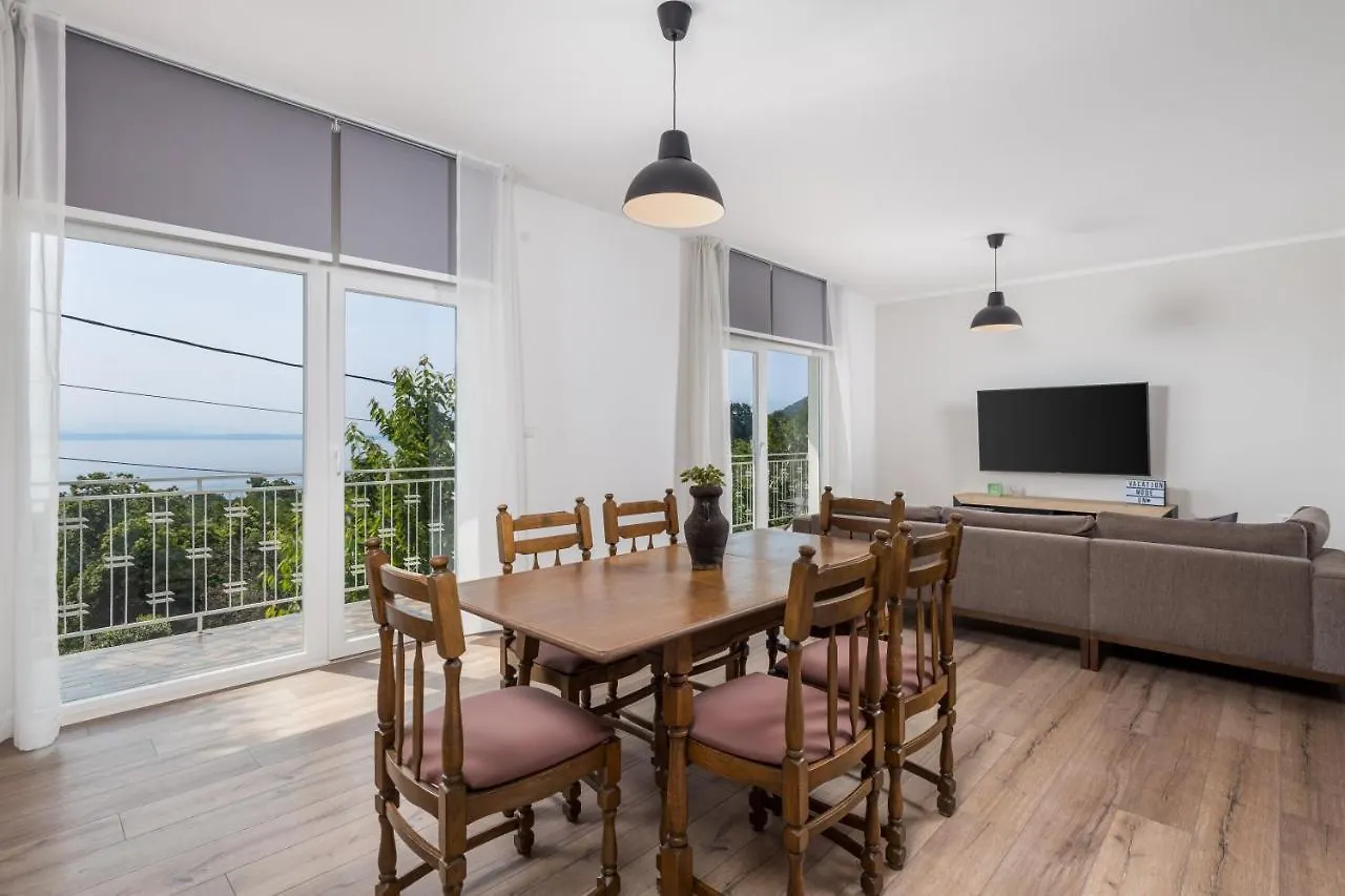 Apartment Div Lovran 0*,